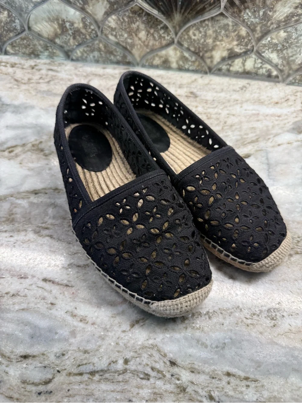 Michael Kors Darci Black Cutout Eyelet Espadrille Slip On Flats Women’s 9 Boho